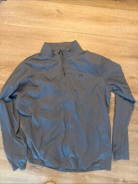 Travis Mathew  men’s golf jacket